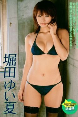 哺乳期女子让男人玩奶